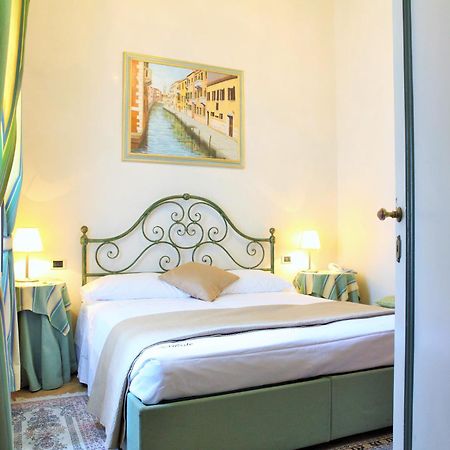 Villa Ducale Hotel & Ristorante ドーロ エクステリア 写真
