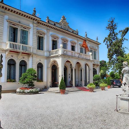 Villa Ducale Hotel & Ristorante ドーロ エクステリア 写真