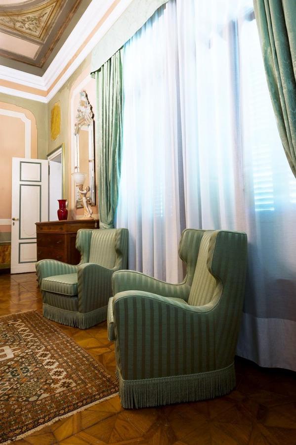 Villa Ducale Hotel & Ristorante ドーロ エクステリア 写真