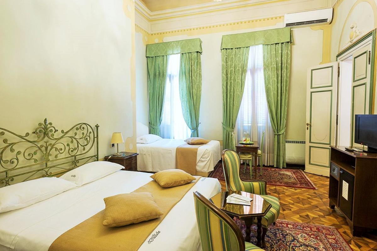 Villa Ducale Hotel & Ristorante ドーロ エクステリア 写真