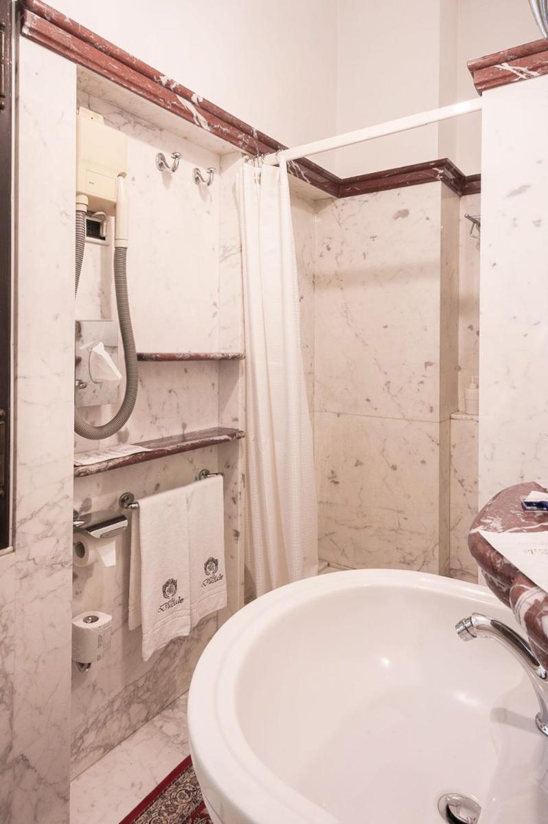 Villa Ducale Hotel & Ristorante ドーロ エクステリア 写真
