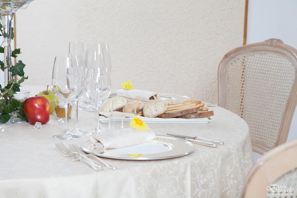 Villa Ducale Hotel & Ristorante ドーロ エクステリア 写真