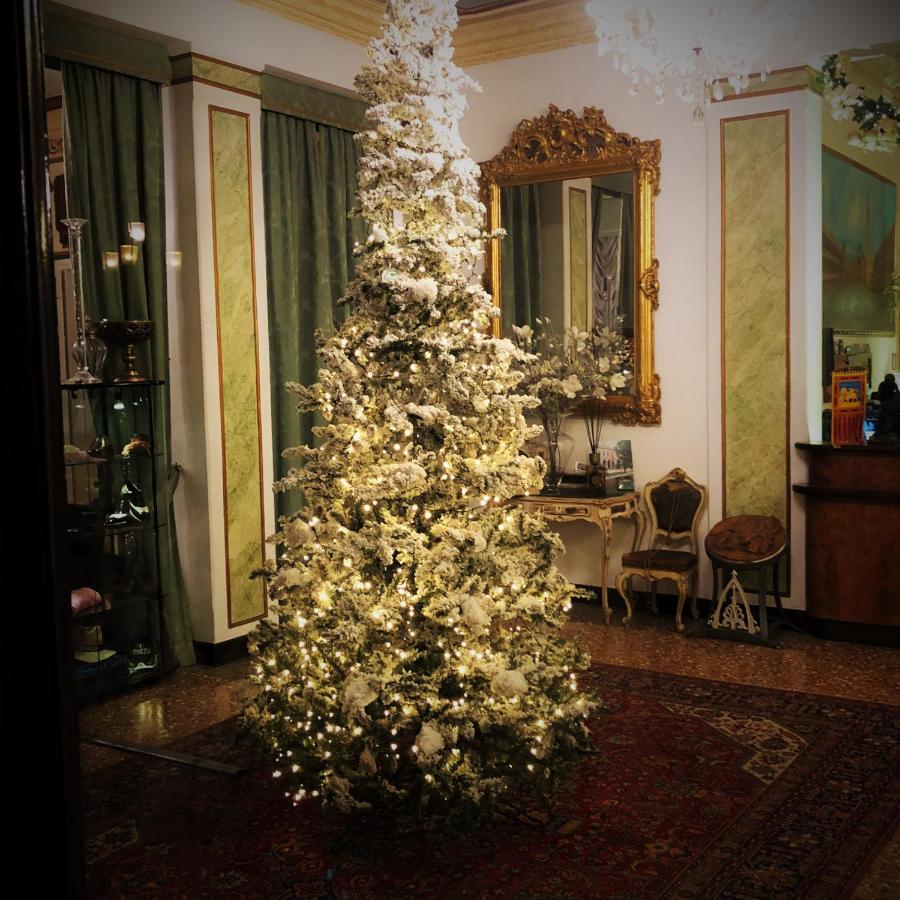 Villa Ducale Hotel & Ristorante ドーロ エクステリア 写真