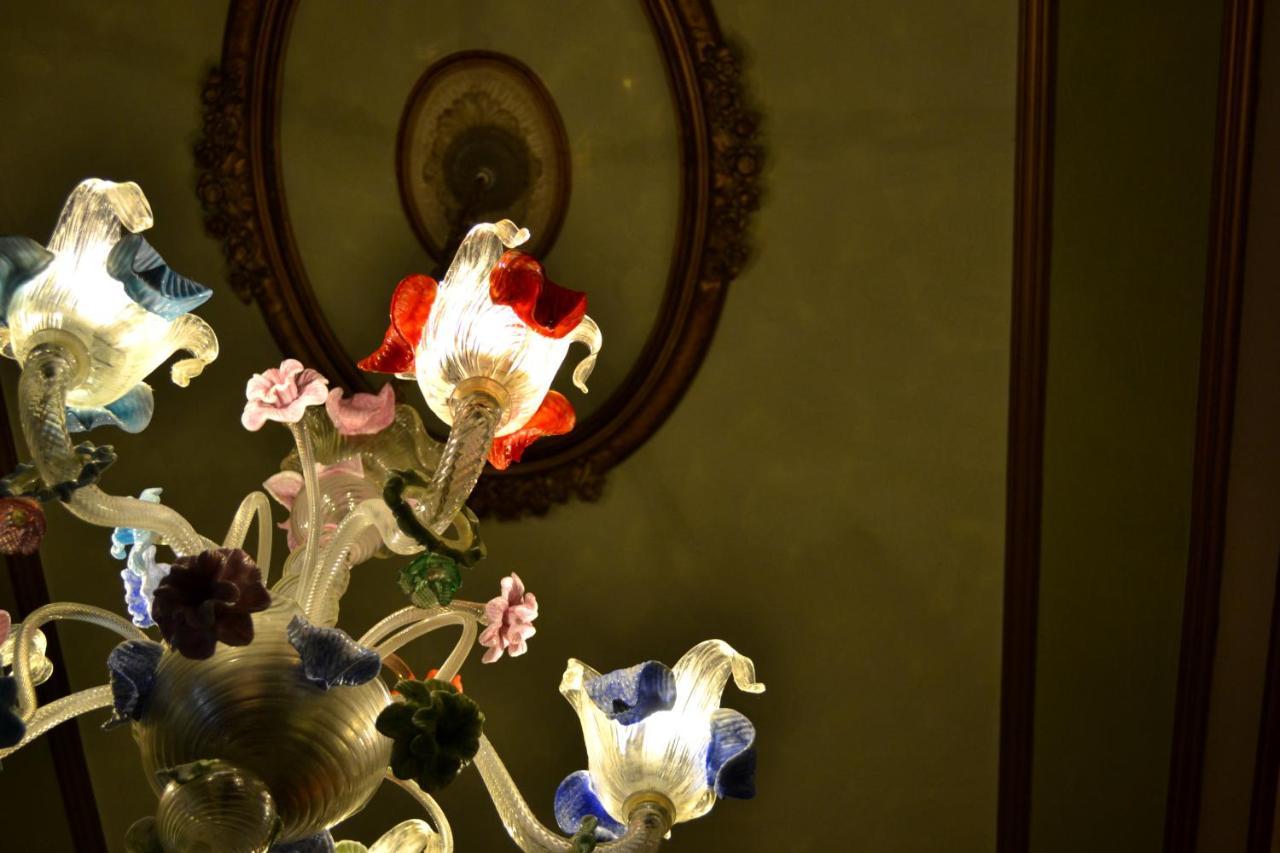 Villa Ducale Hotel & Ristorante ドーロ エクステリア 写真