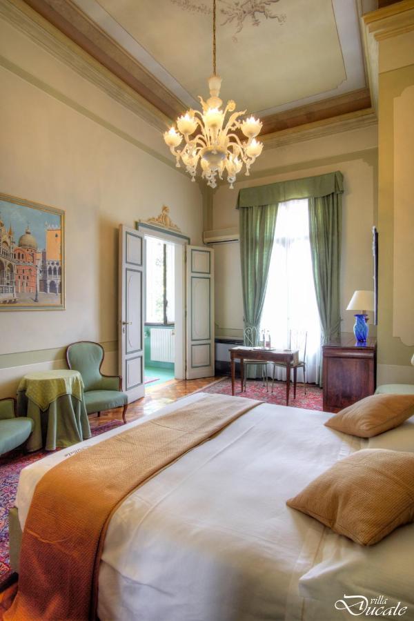 Villa Ducale Hotel & Ristorante ドーロ エクステリア 写真